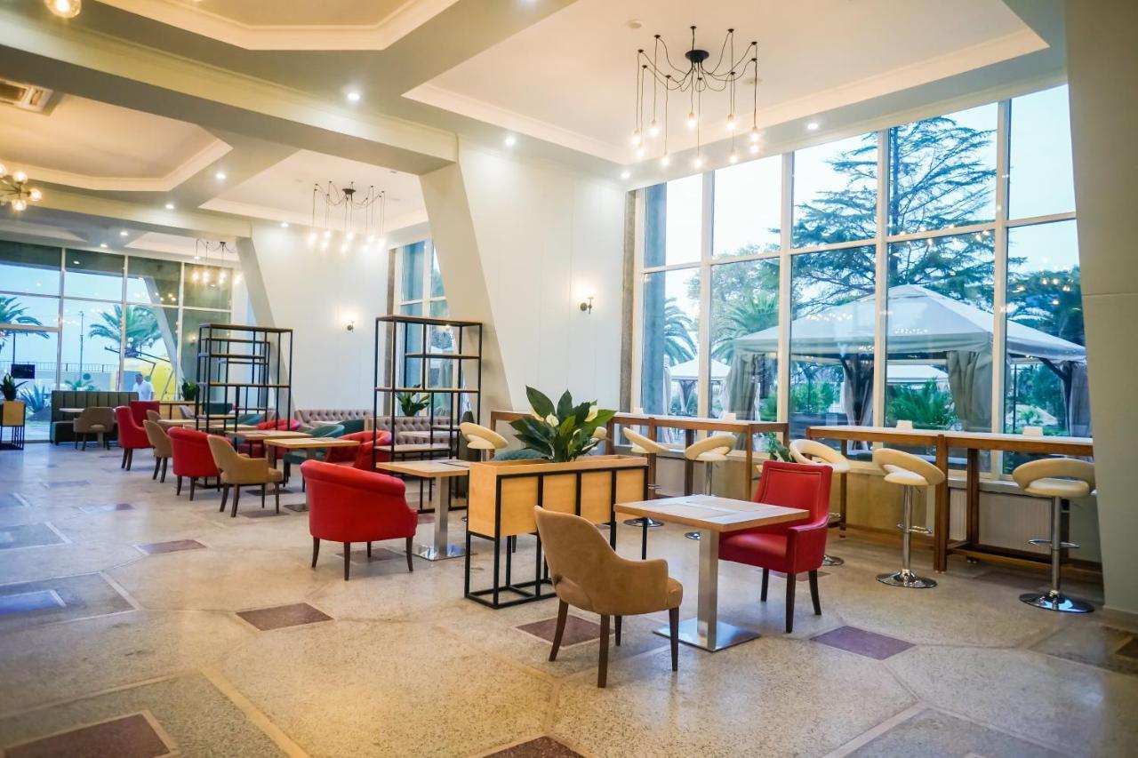 Amza Park Hotel Gagra Exteriör bild