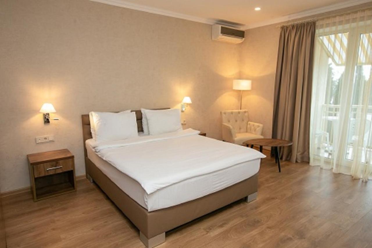 Amza Park Hotel Gagra Exteriör bild