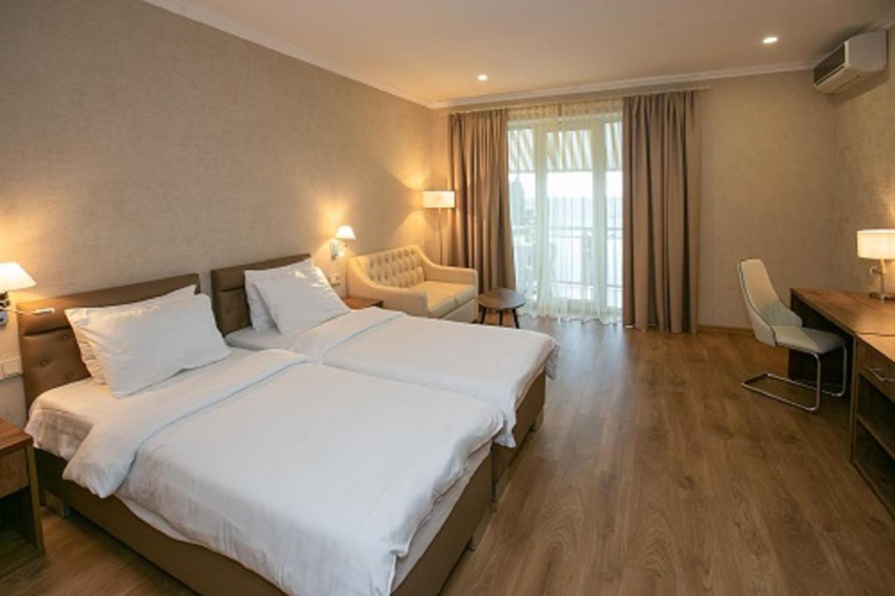 Amza Park Hotel Gagra Exteriör bild